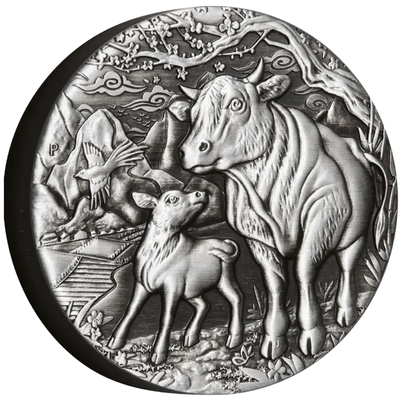 Lunar III – Rok Wołu 2021 – 2 oz Antique Finish